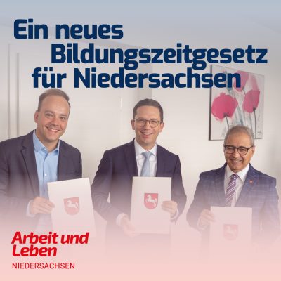 Bild der Übergabe des neuen Bildungszeitgesetzes